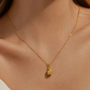 Necklaces & Pendent